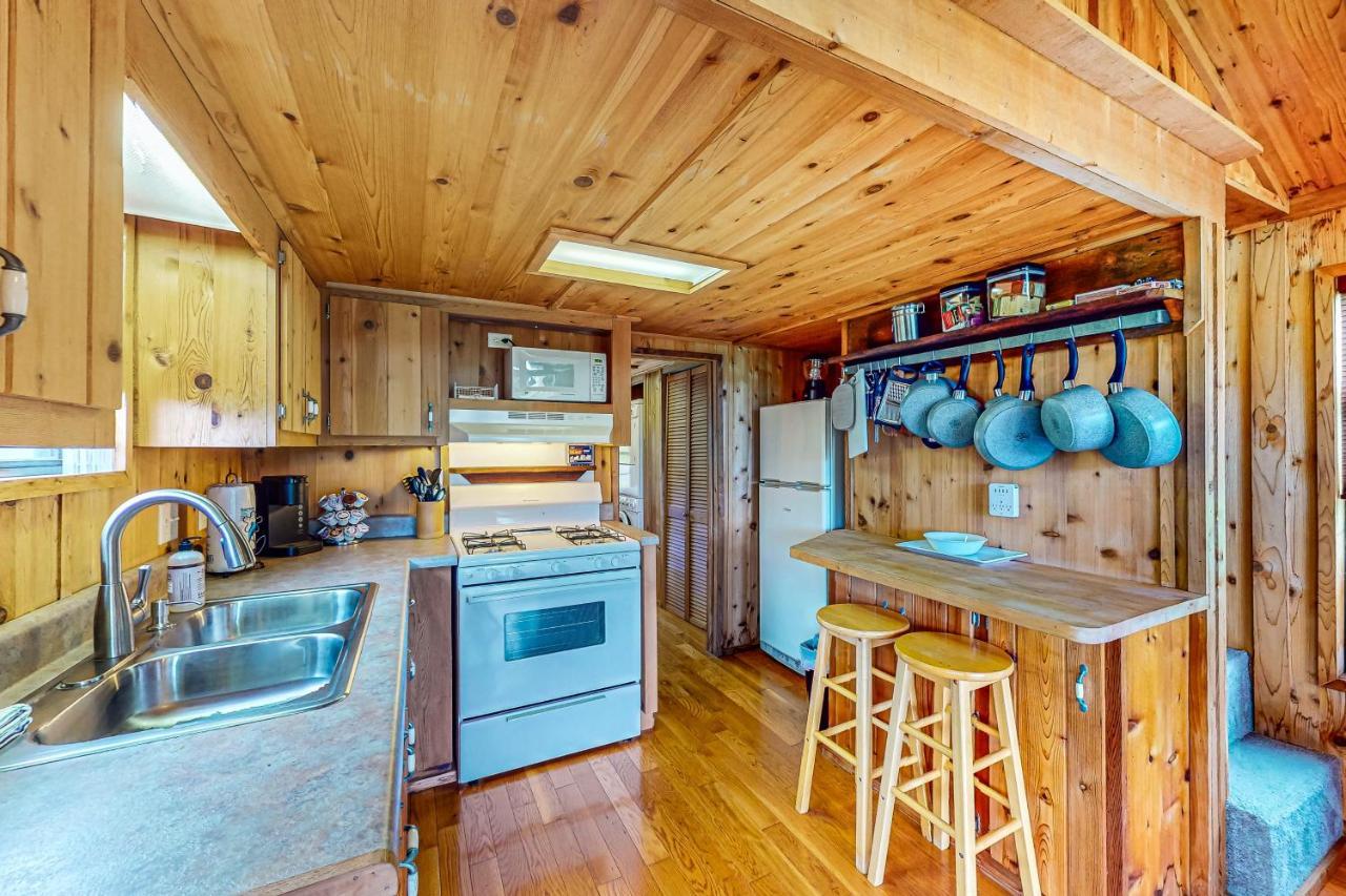 Seneca Lake Serenity Hector Экстерьер фото