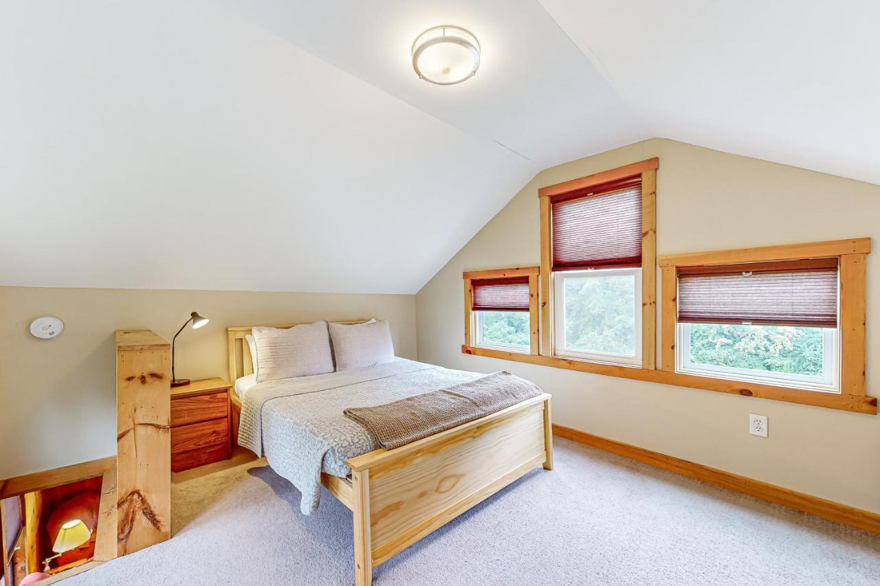 Seneca Lake Serenity Hector Экстерьер фото