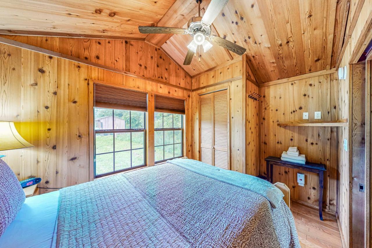 Seneca Lake Serenity Hector Экстерьер фото